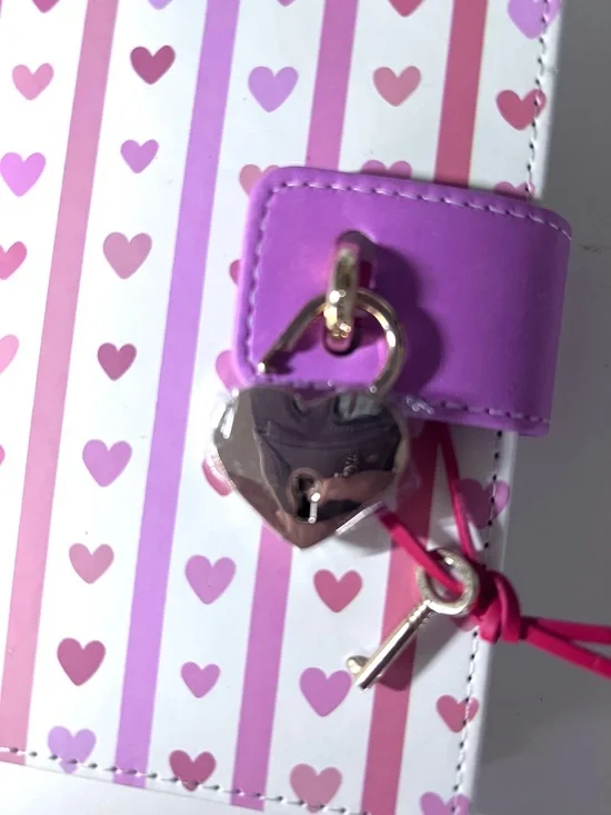 Notebook Journal Diary with Heart Lock & Key Pink Hearts & Stripes on White. - Picture 3 of 15